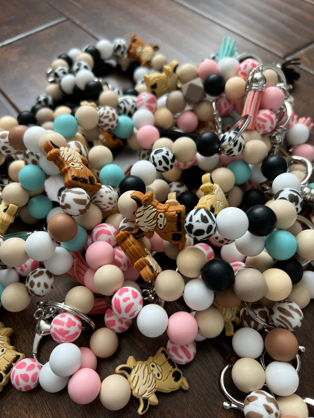 Silicone Cow Bead Keychain Bracelet