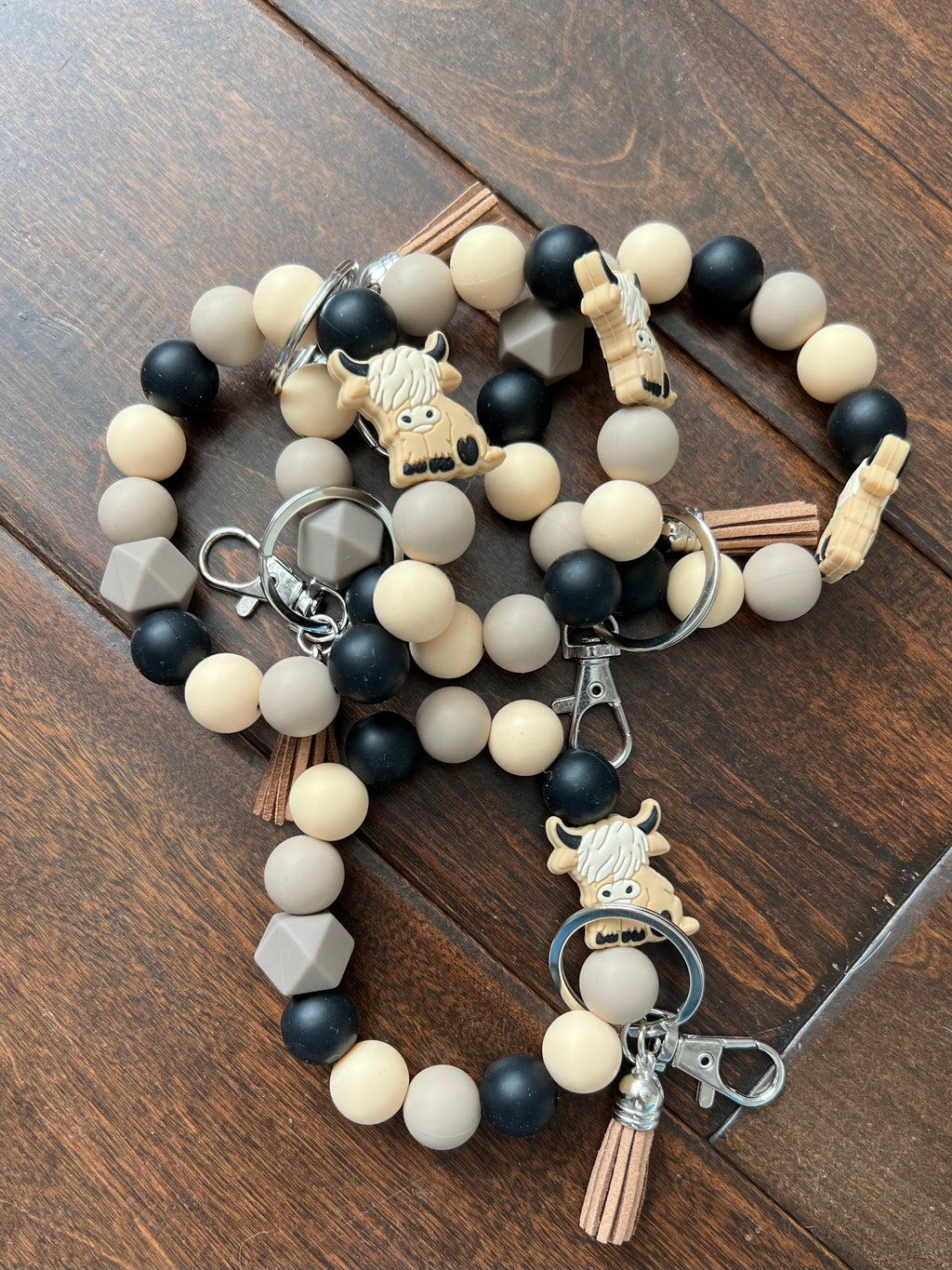 Silicone Cow Bead Keychain Bracelet